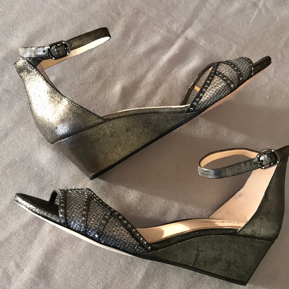 Imagine Vince Camuto “Joan” glamour bling wedges - Picture 4 of 8